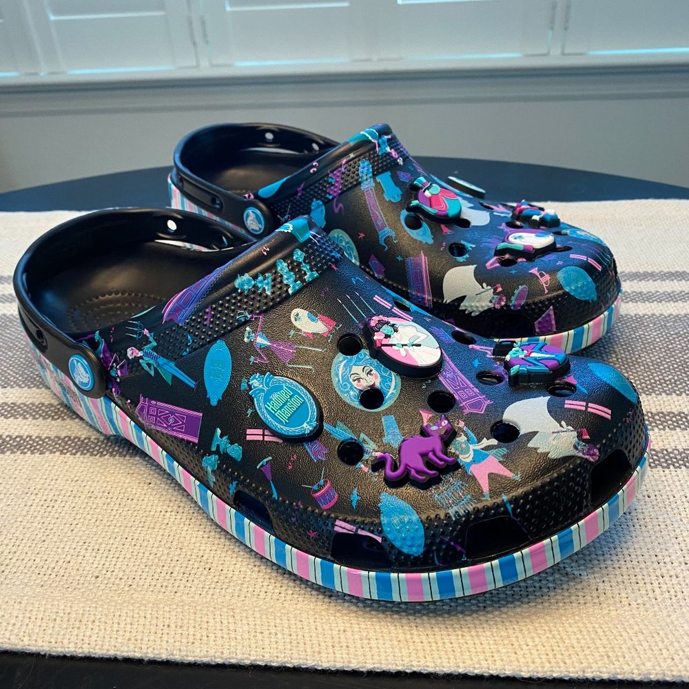 Crocs Haunted Mansion 12